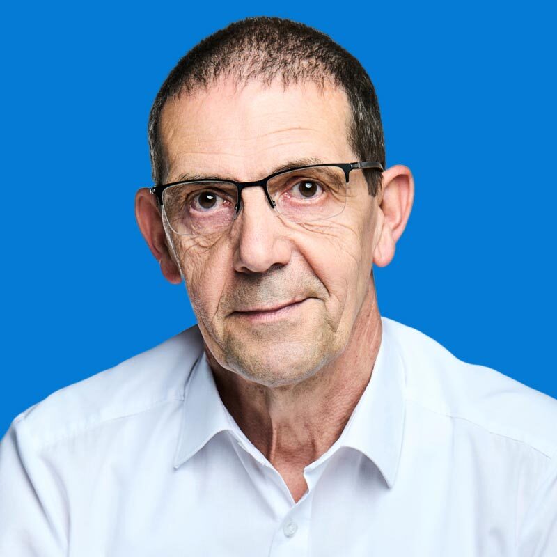 Michael Thieme, medinfoweb-blau Porträt Michael Thieme, Inhaber medinfoweb